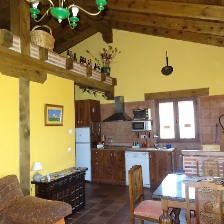 Balcon De Nut I Y Ii Casa rural Losana de Piron